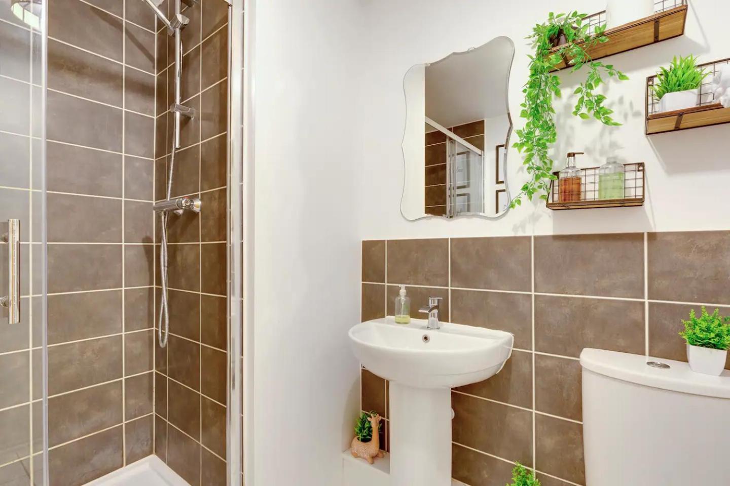Pass The Keys Spacious And Modern Flat With Own Car Park CBG Exterior foto