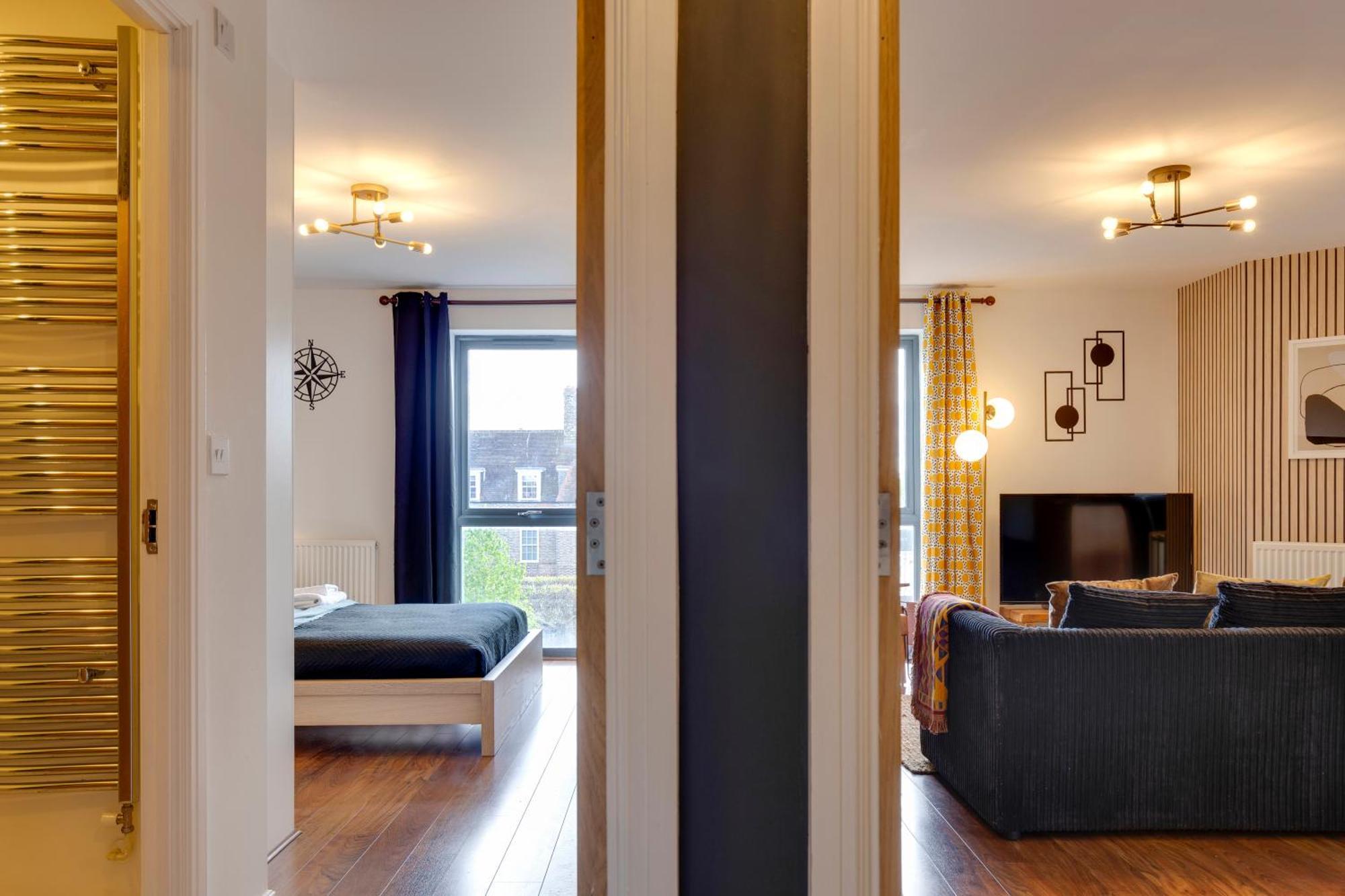 Pass The Keys Spacious And Modern Flat With Own Car Park CBG Exterior foto
