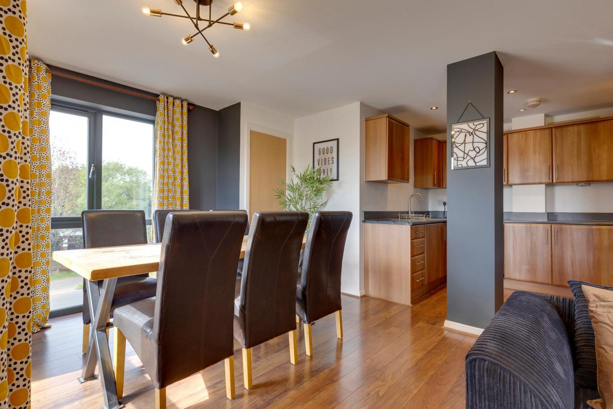 Pass The Keys Spacious And Modern Flat With Own Car Park CBG Exterior foto