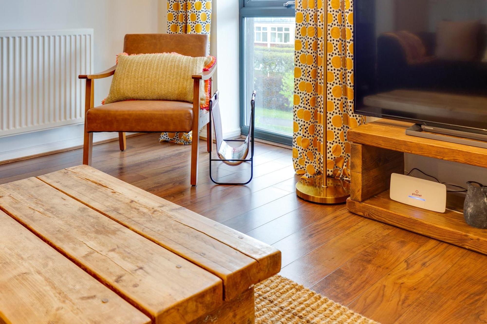 Pass The Keys Spacious And Modern Flat With Own Car Park CBG Exterior foto